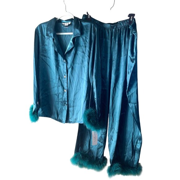 Linea Donatella Womens Pajama Set Size Green XL Marabou Feather Satin New - Picture 1 of 8